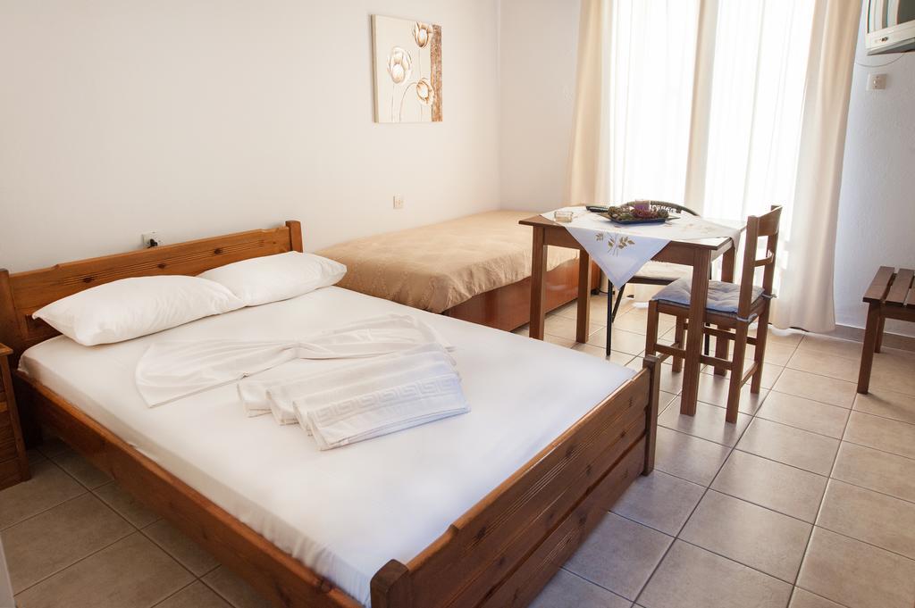 Hotel Platanidia Extérieur photo
